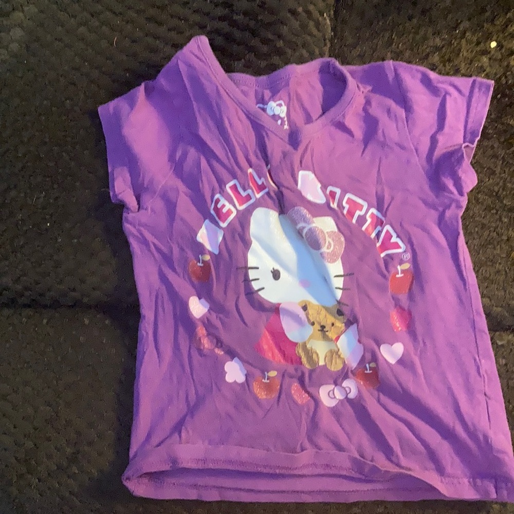 FINAL MARKDOWN Girls hello kitty tee 4T